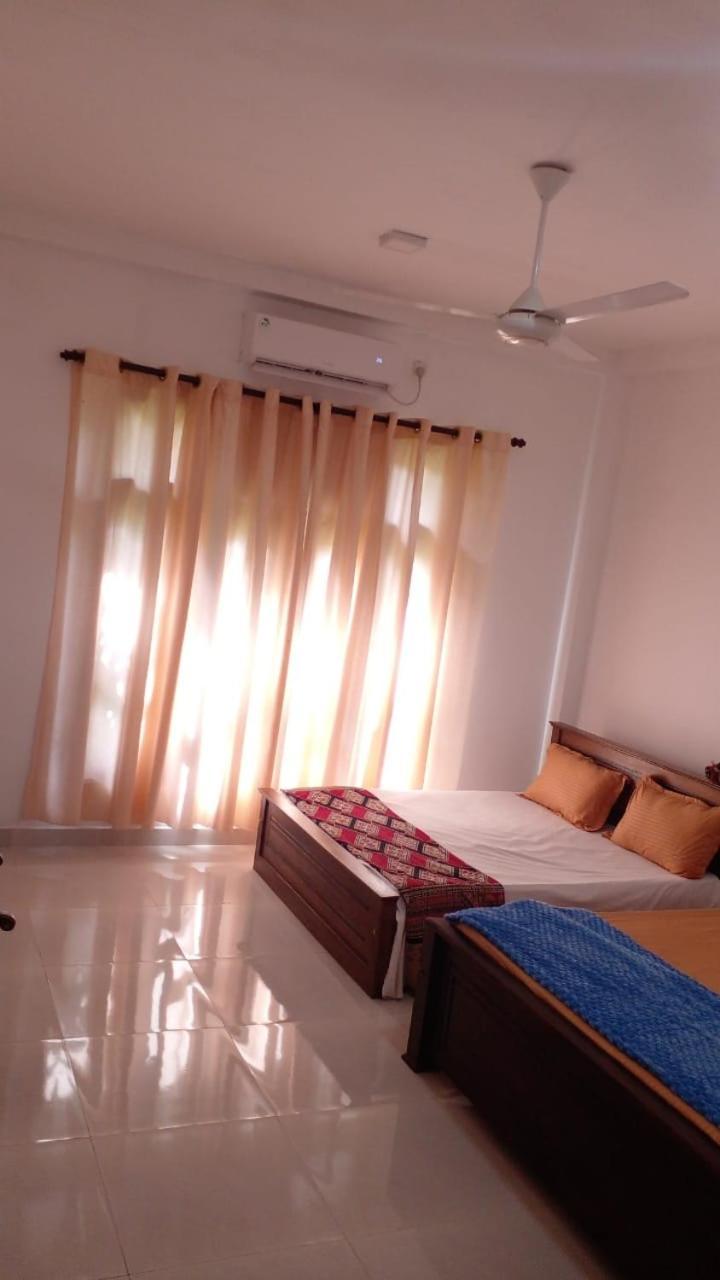 Bosadi Homestay Katunayaka Luaran gambar