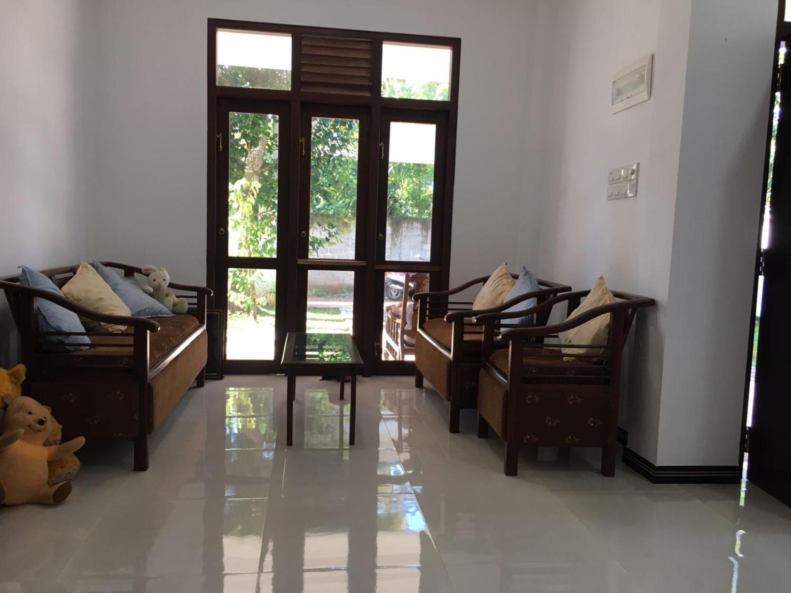 Bosadi Homestay Katunayaka Luaran gambar